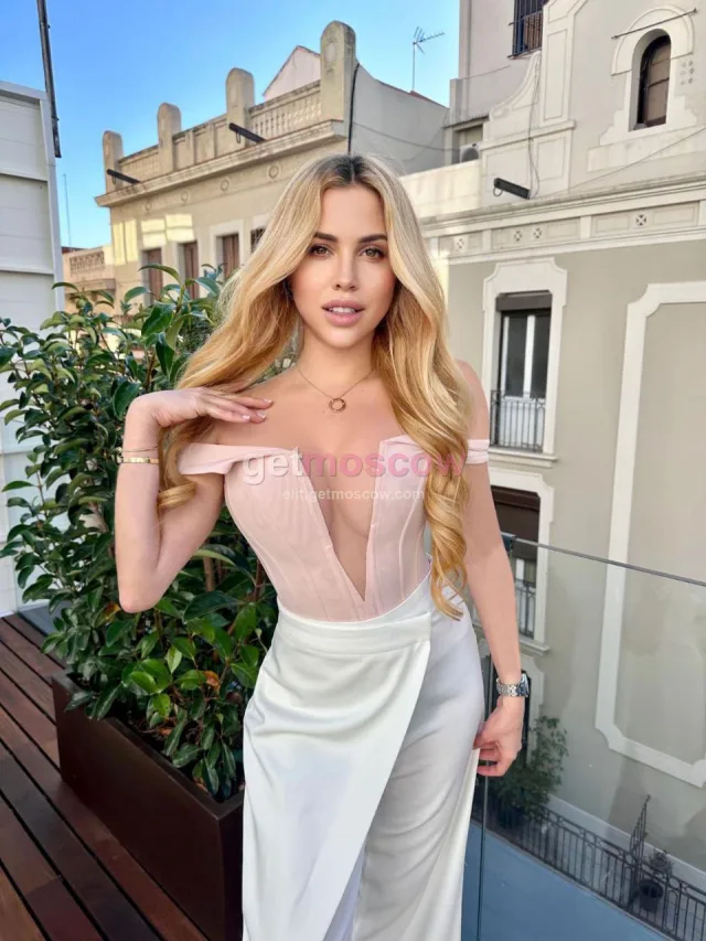 Лина — проститутка